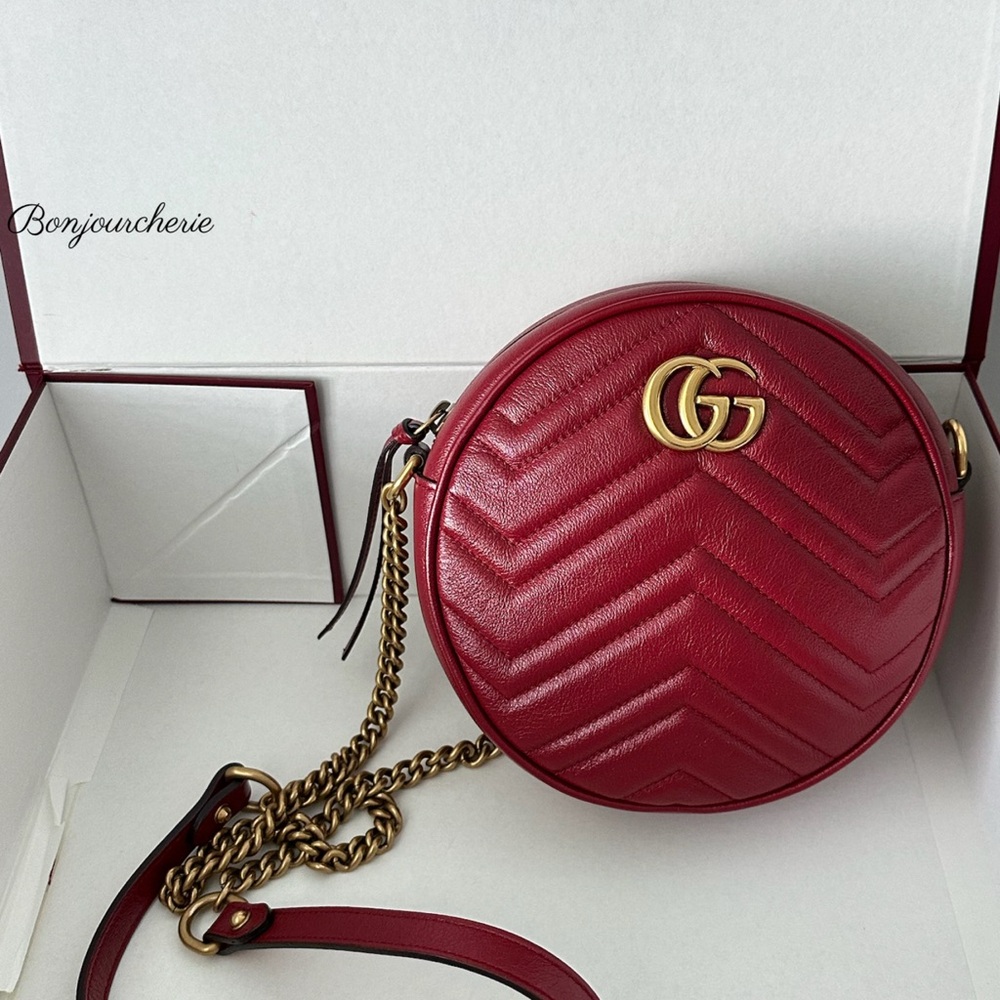 Athentic Gucci Red Quilted crossbody - Picture 4 of 16